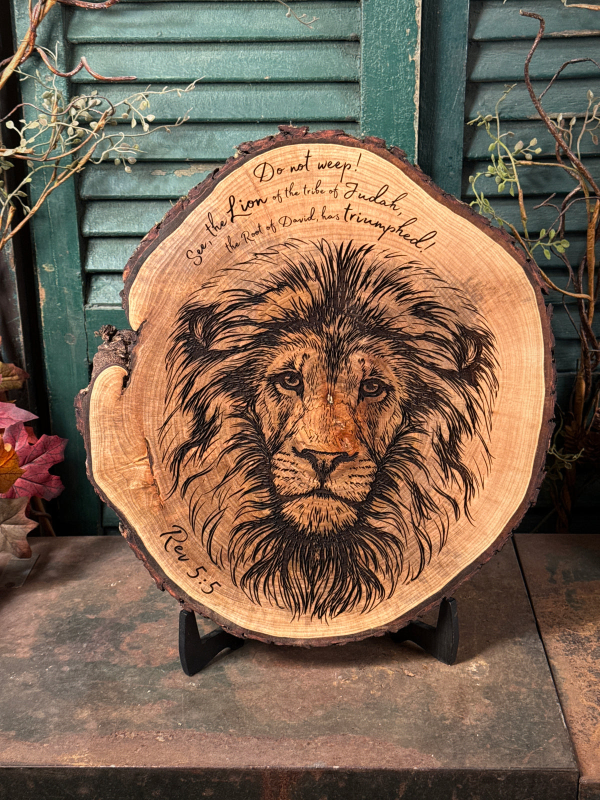 Lion of Judah / Revelations 5:5 on Maple