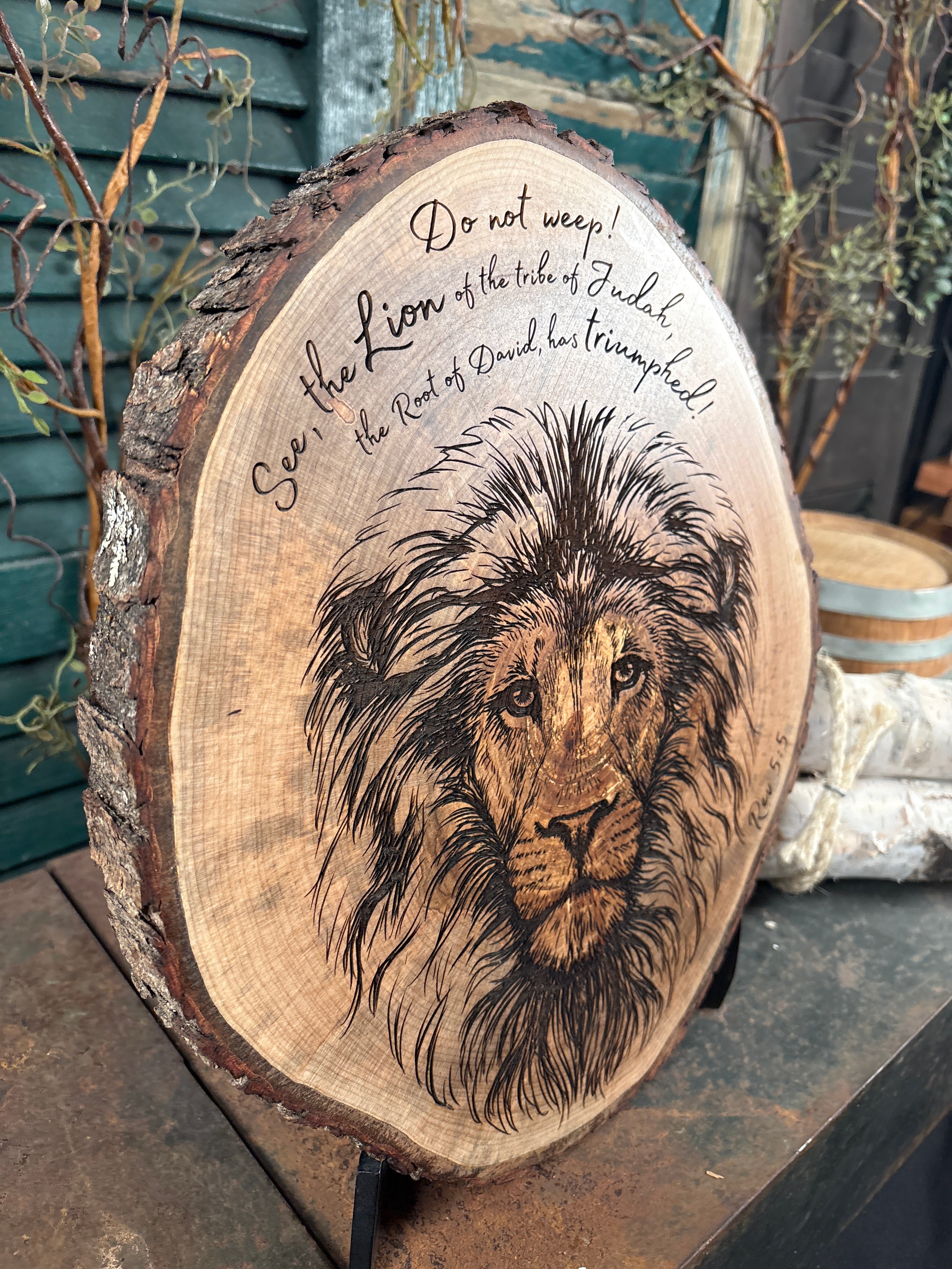 Lion of Judah / Revelations 5:5 on Maple