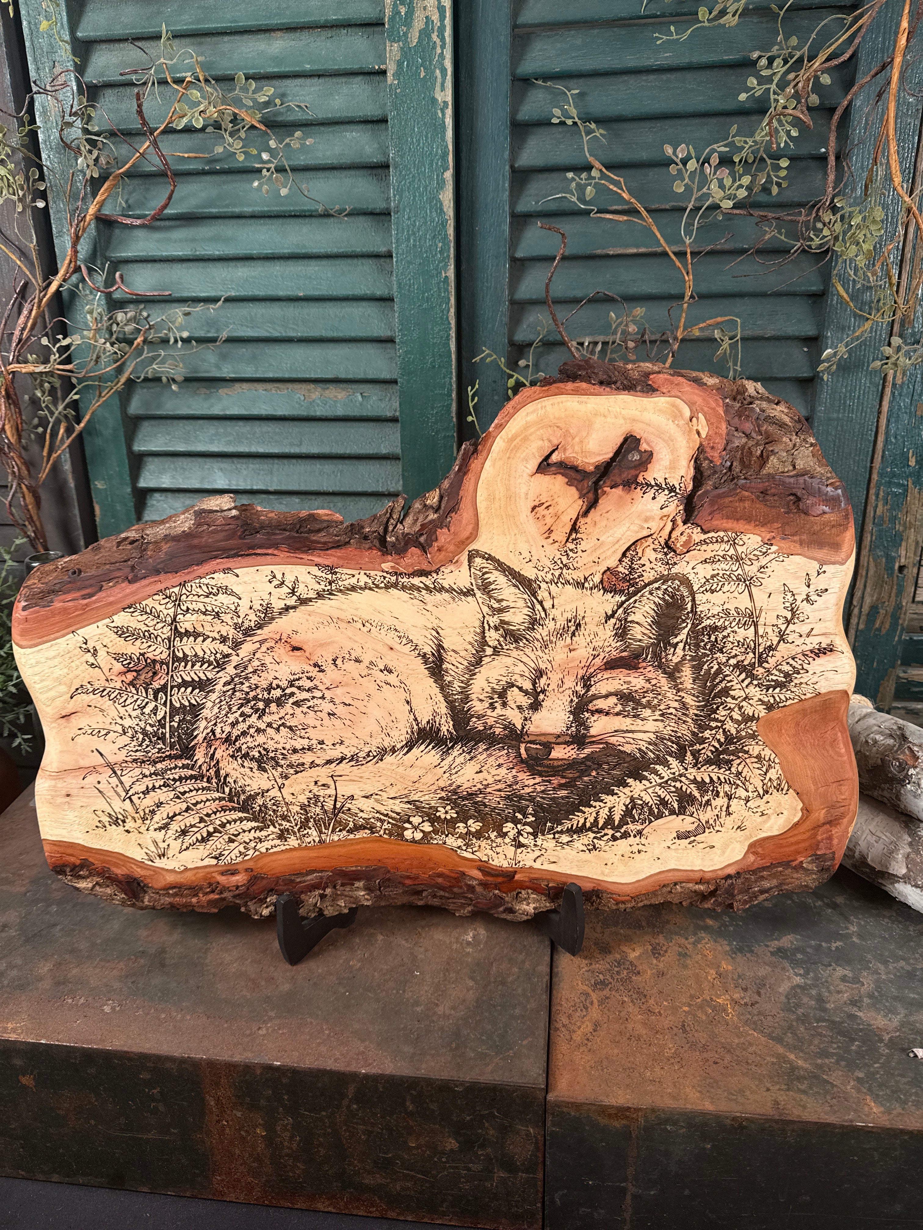 Fox in Fern on Pecan