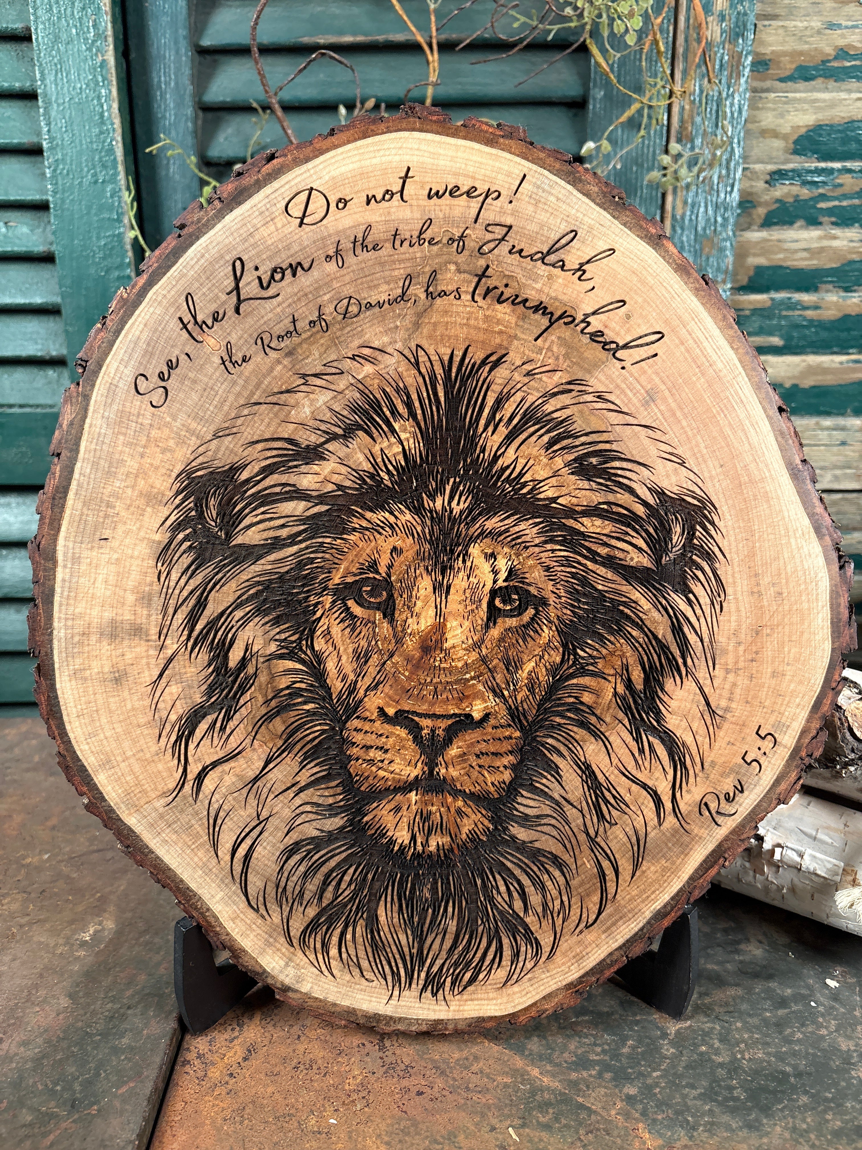 Lion of Judah / Revelations 5:5 on Maple